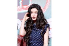 「衝撃の決断」人気K-POPアイドル、チーム脱退を発表！