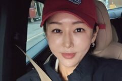 「前世で国を救ったのかも」夫婦の“不仲説”が浮上した歌手、夫のスペックを羅列し愛情証明