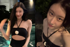 ITZY・チェリョン、夏の夜のプールで見せたブラックモノキニ姿…都市の夜景に映える清涼ビジュアル