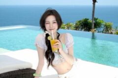 「ステージとは違う爽やかな魅力」i-dle・ウギが休暇中に公開したバカンス写真